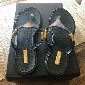 Aldo Thong Sandal Size 9 - Black